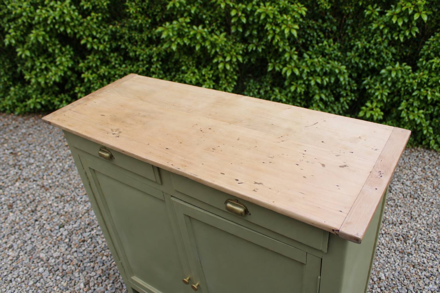 Renovated old Parisian buffet – Clay Green Envie & wooden top – 99 cm