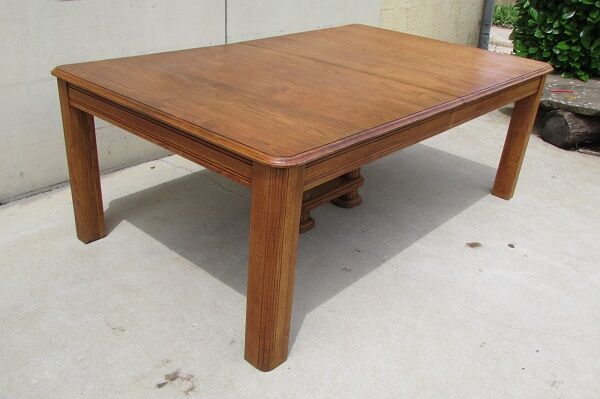 Dining table of 2 meters to 3.4 meters oak
