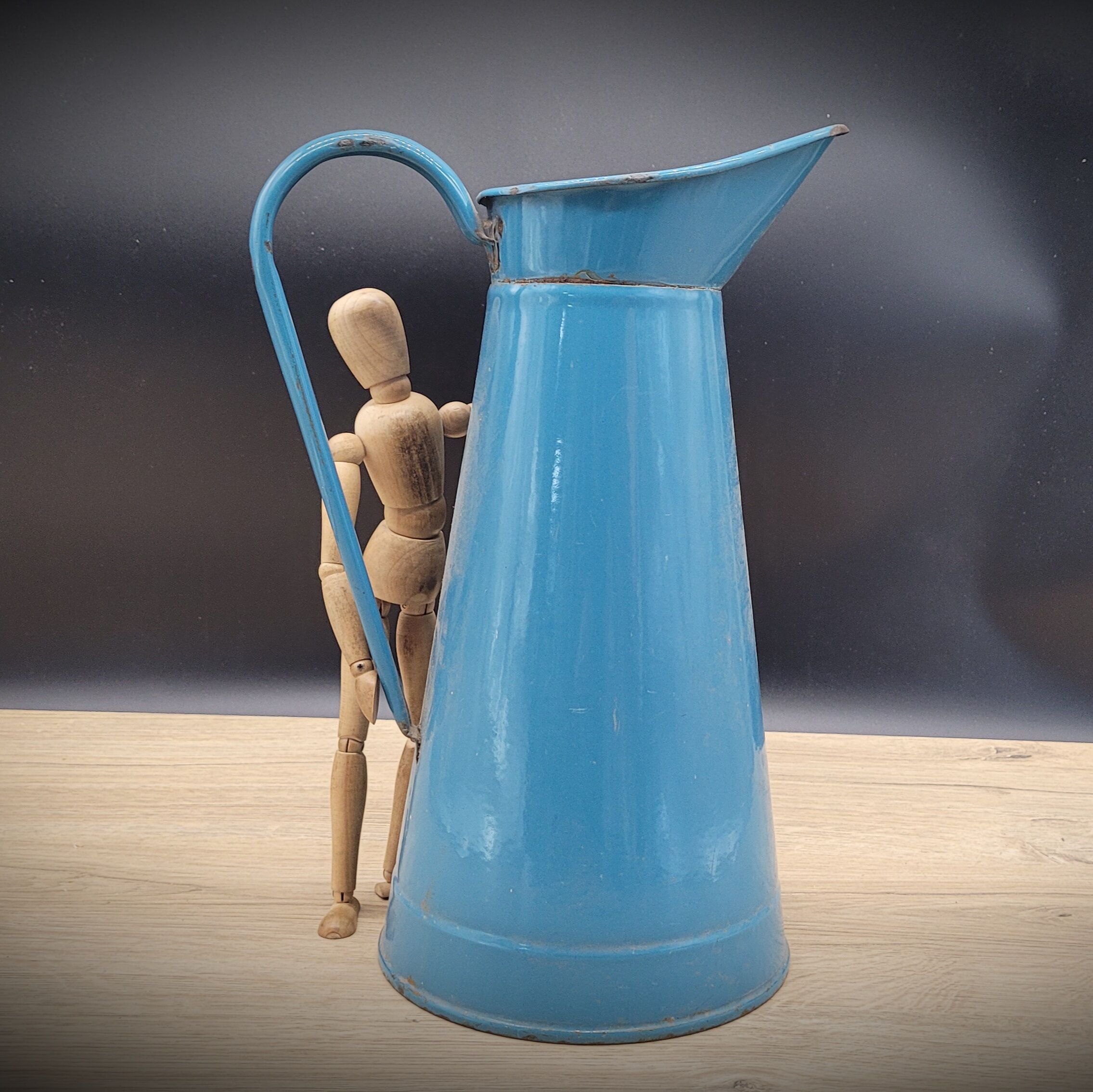 Blue enamelled broc
