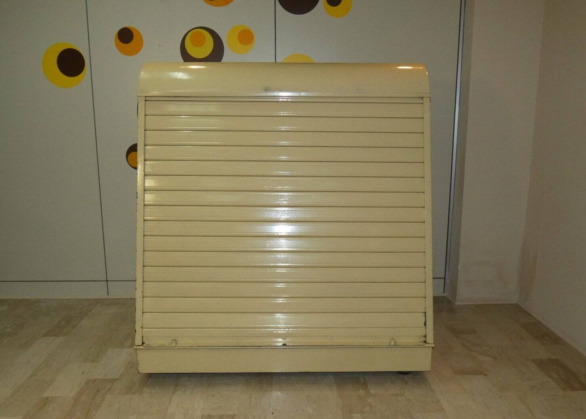 Painted iron display stand, Italy, 1960s.