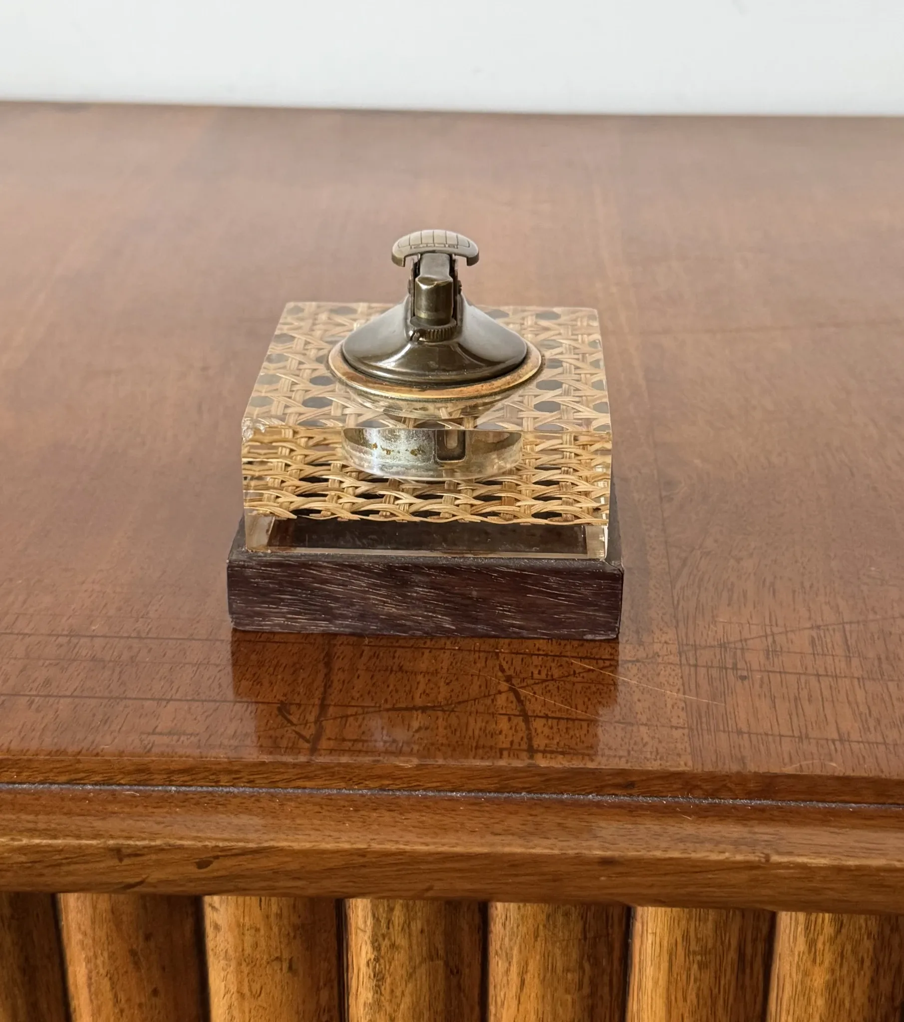 Mid-century lucite table lighter, Italy 1970s