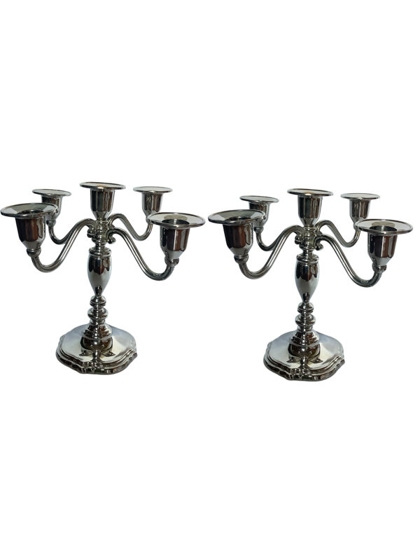 Paire de candélabres articulés en métal argenté – style classique