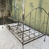 Folding bed in wrought iron 19th century