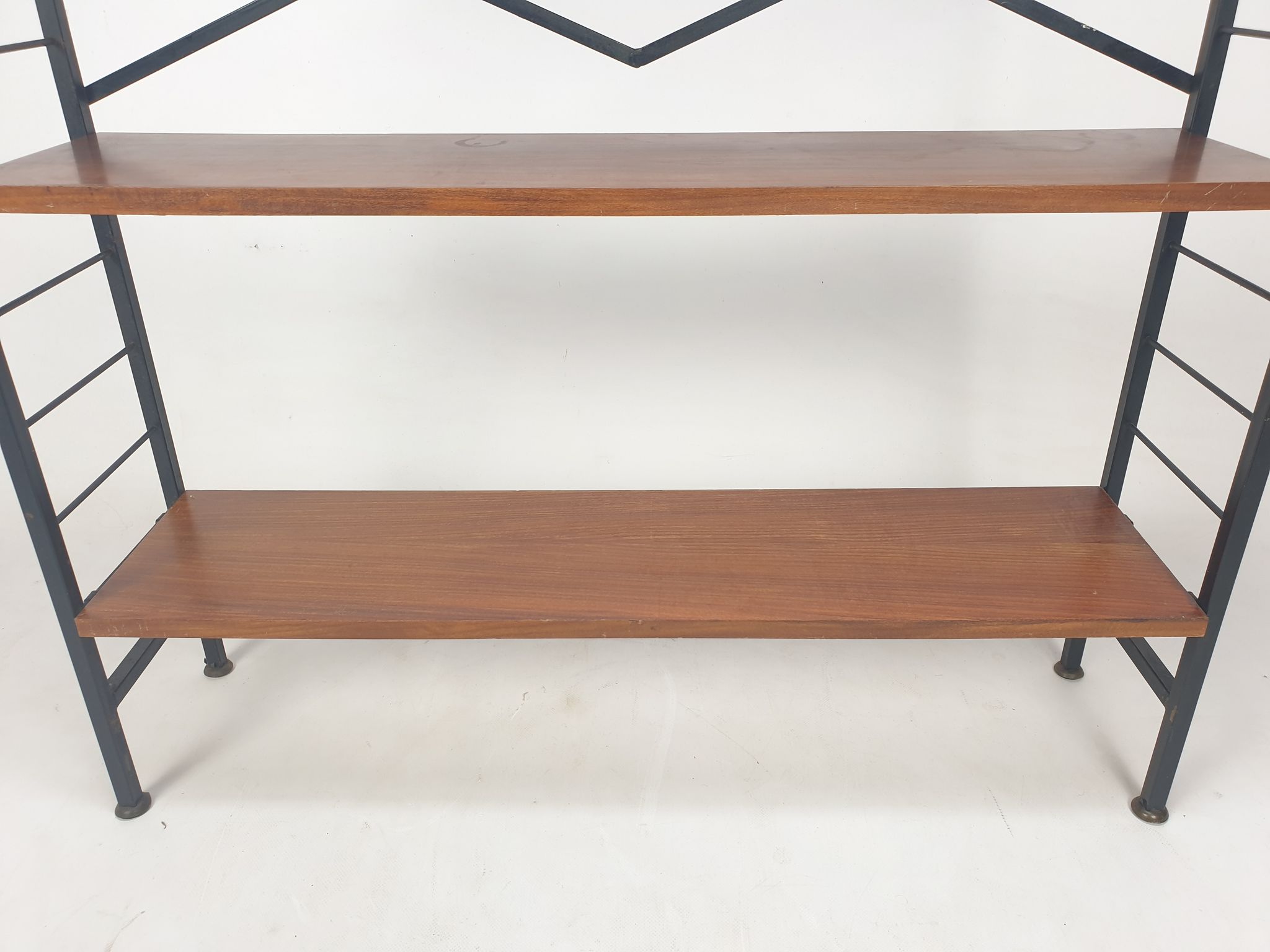 Italian free standing teak shelving unit, 1950