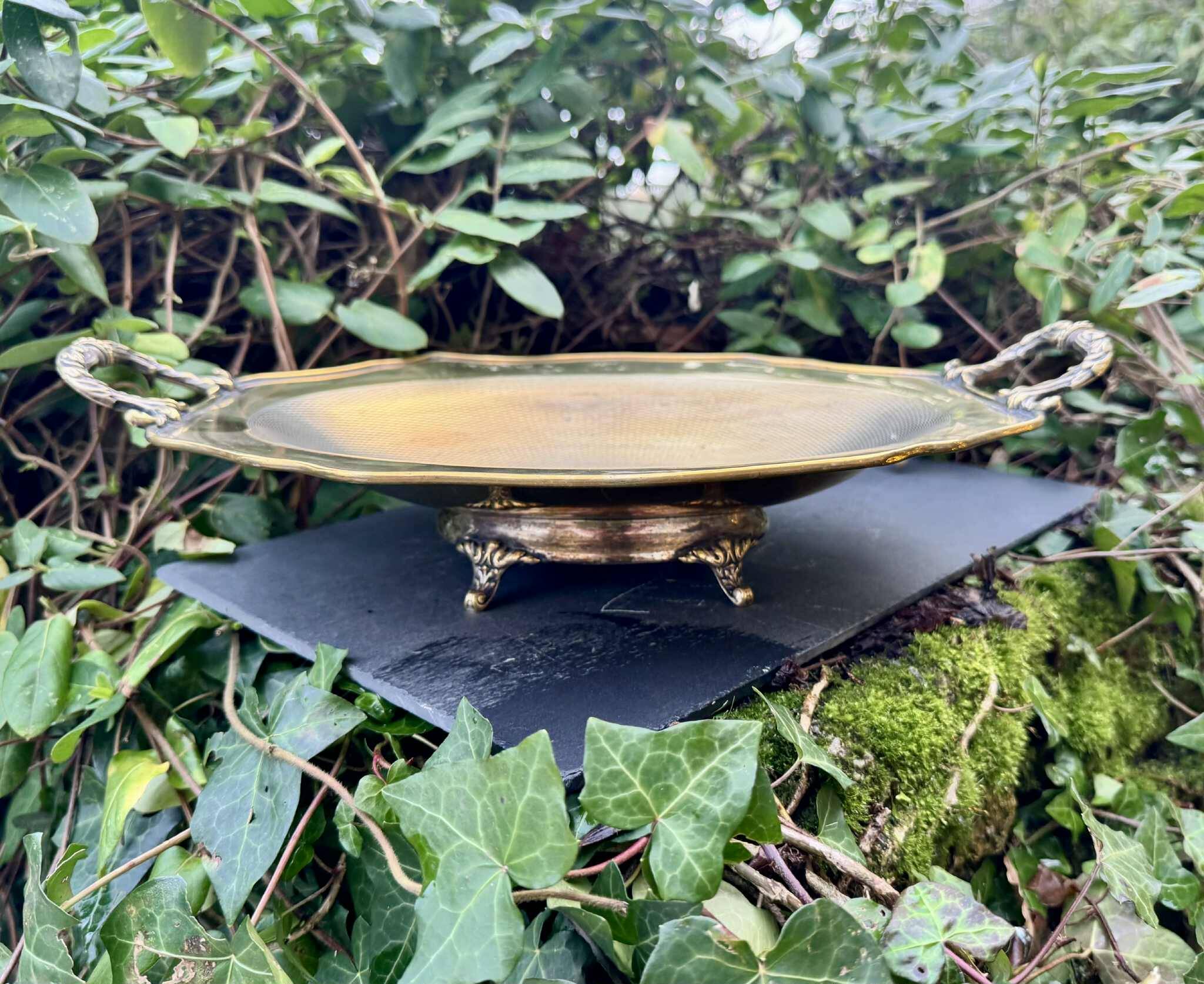 Baroque pedestal centrepiece