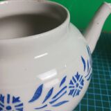 Saint Uze teapot