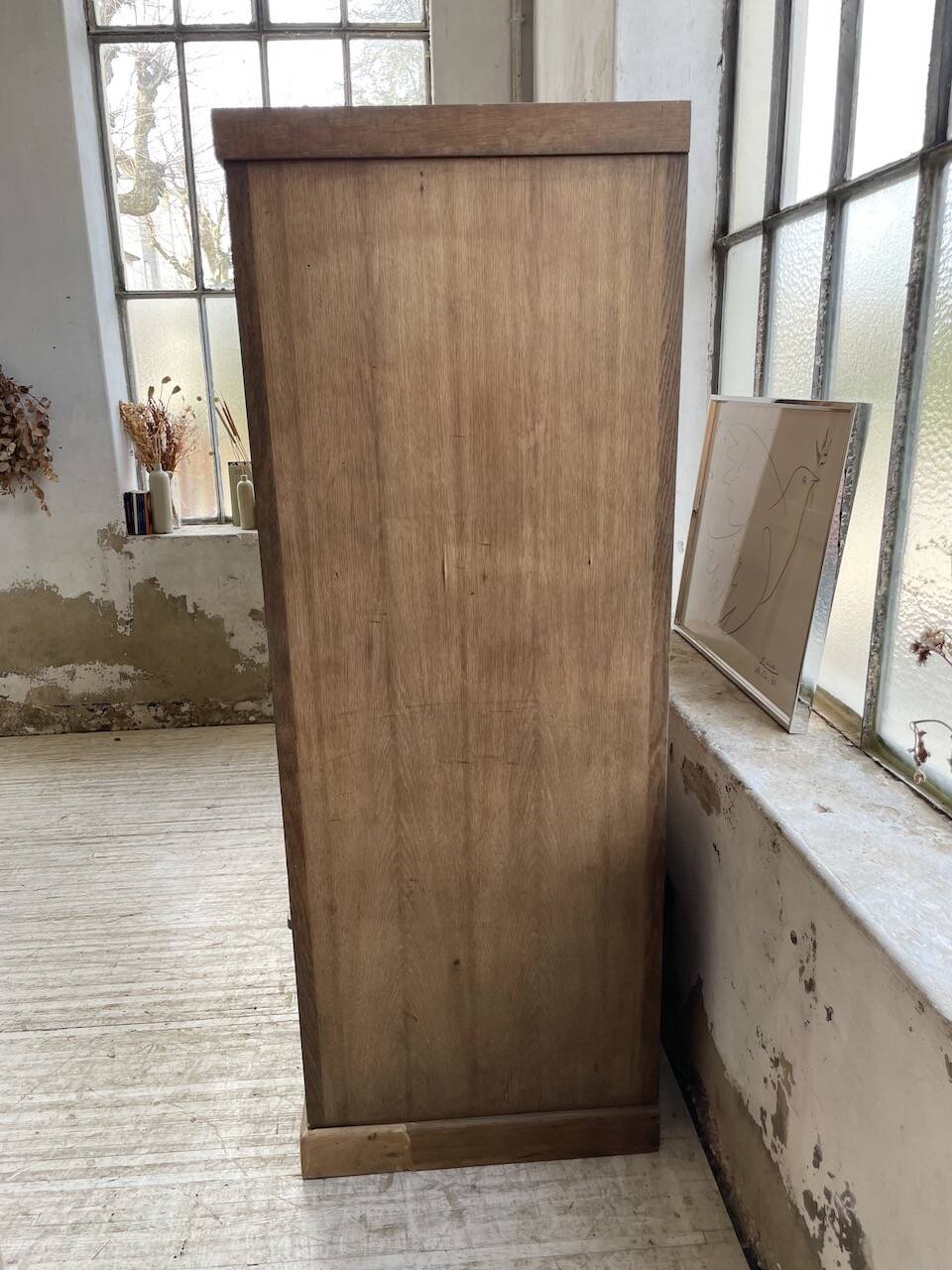 XXL oak display cabinet furniture