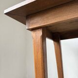 Extendable farmhouse table in oak