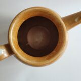 Sandstone pitcher