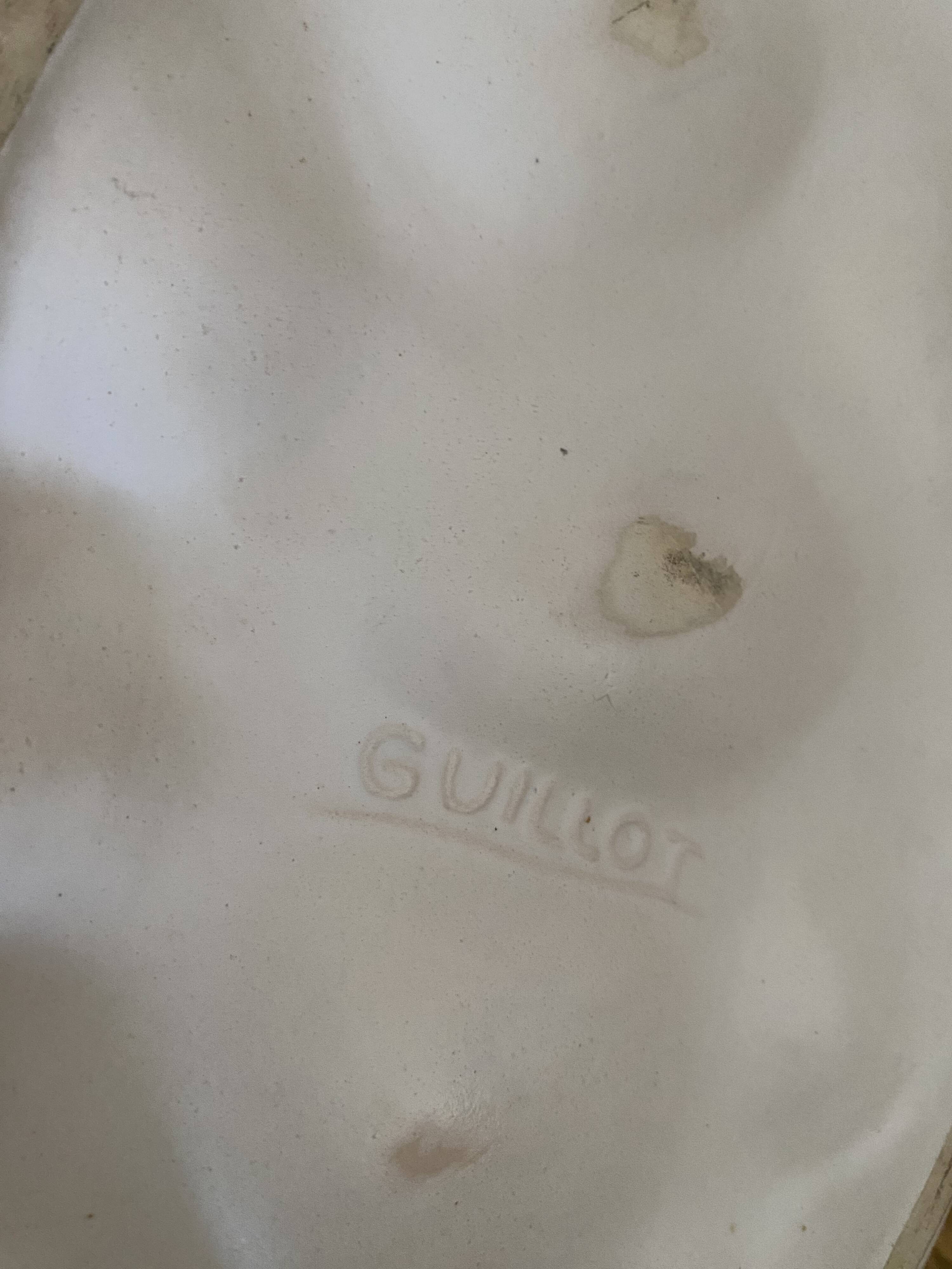 Guillot oyster service
