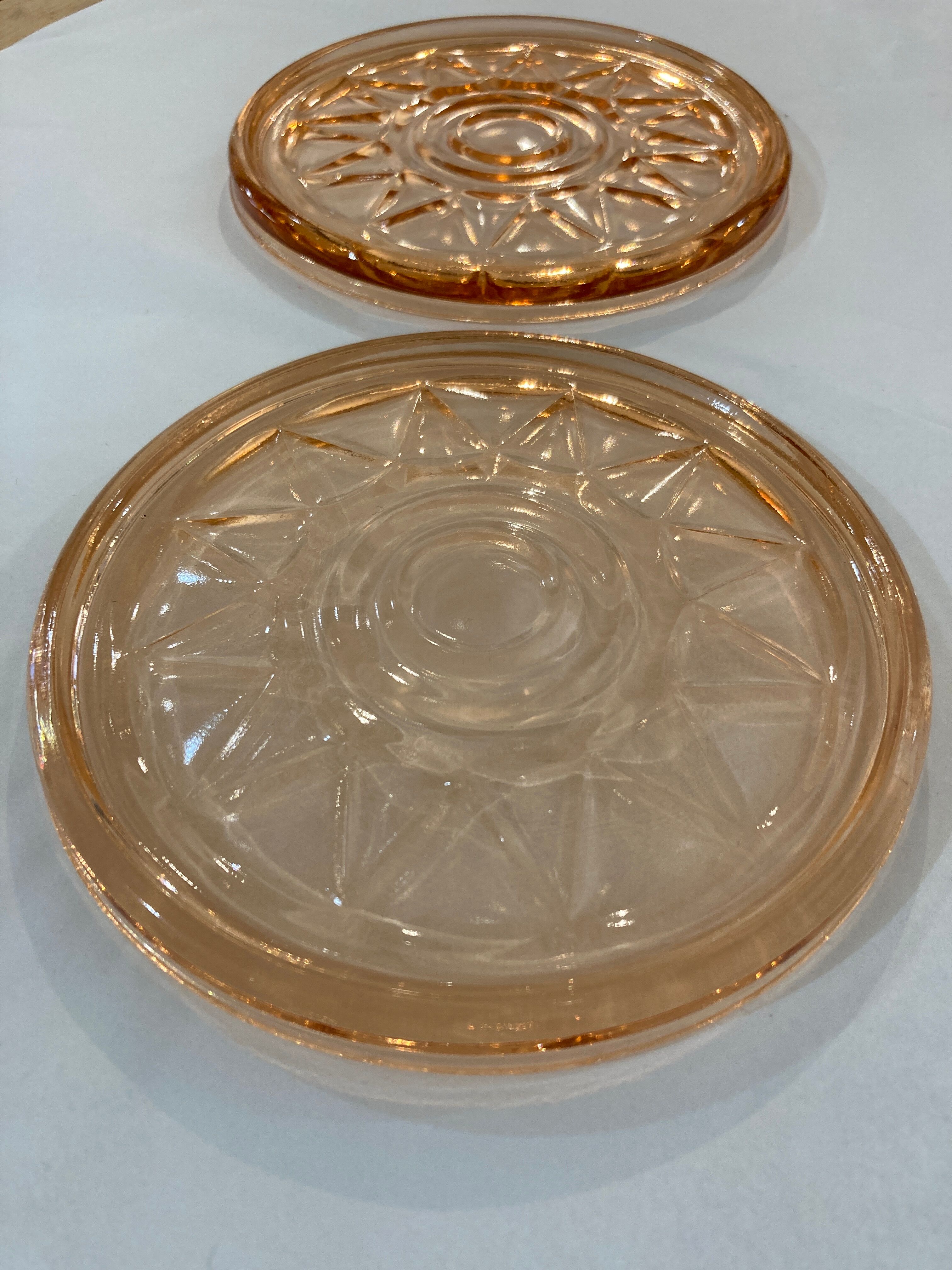 Duo under bottles pink glass