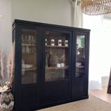 Black showcase