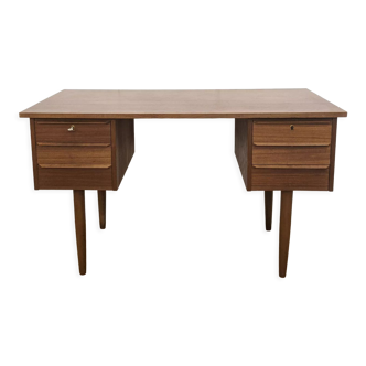 Scandinavian desk