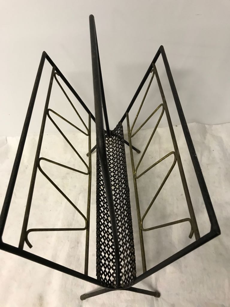 Metal black and gold magazine rack