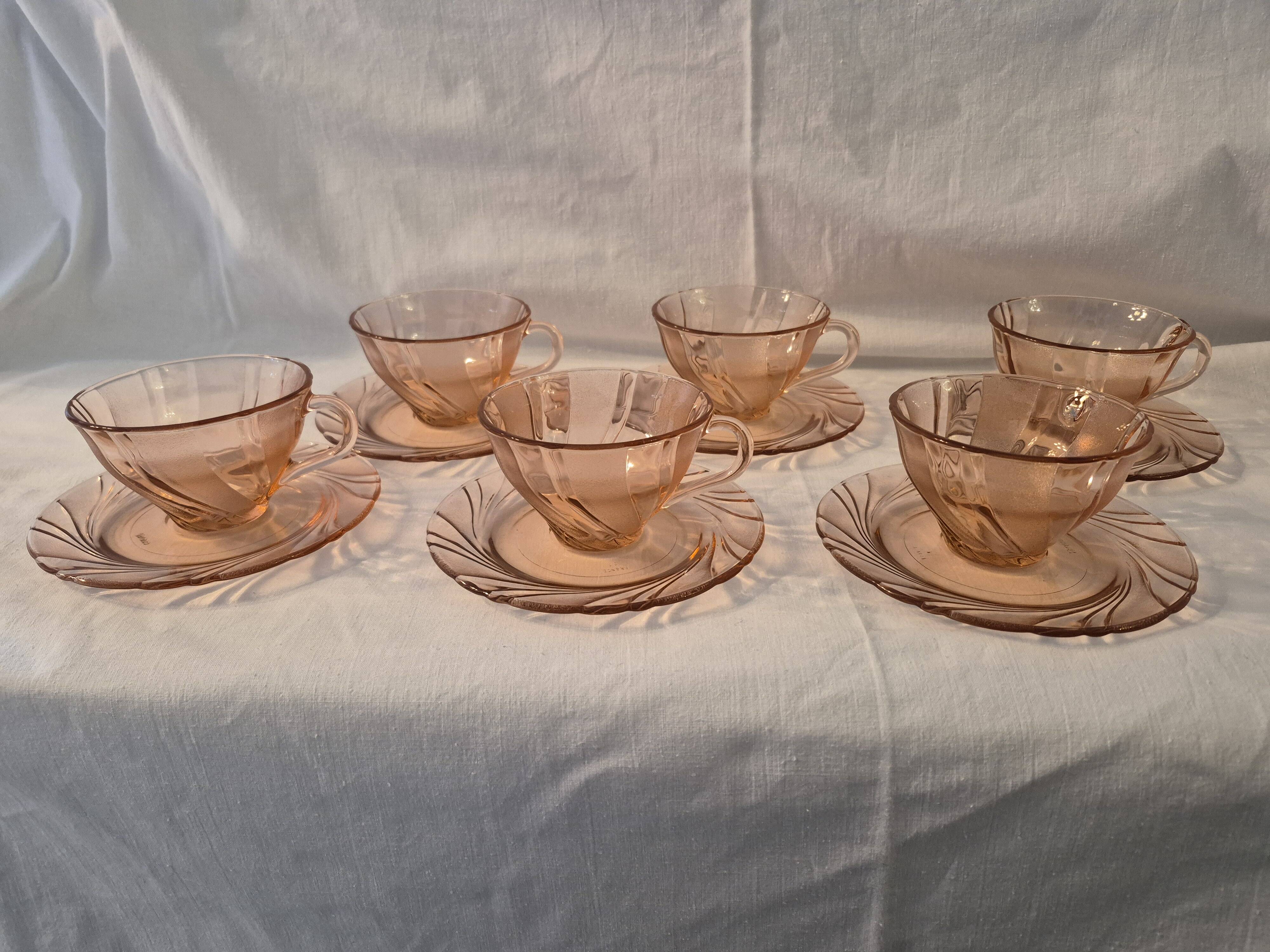 Cups and saucers vereco model beau rivage