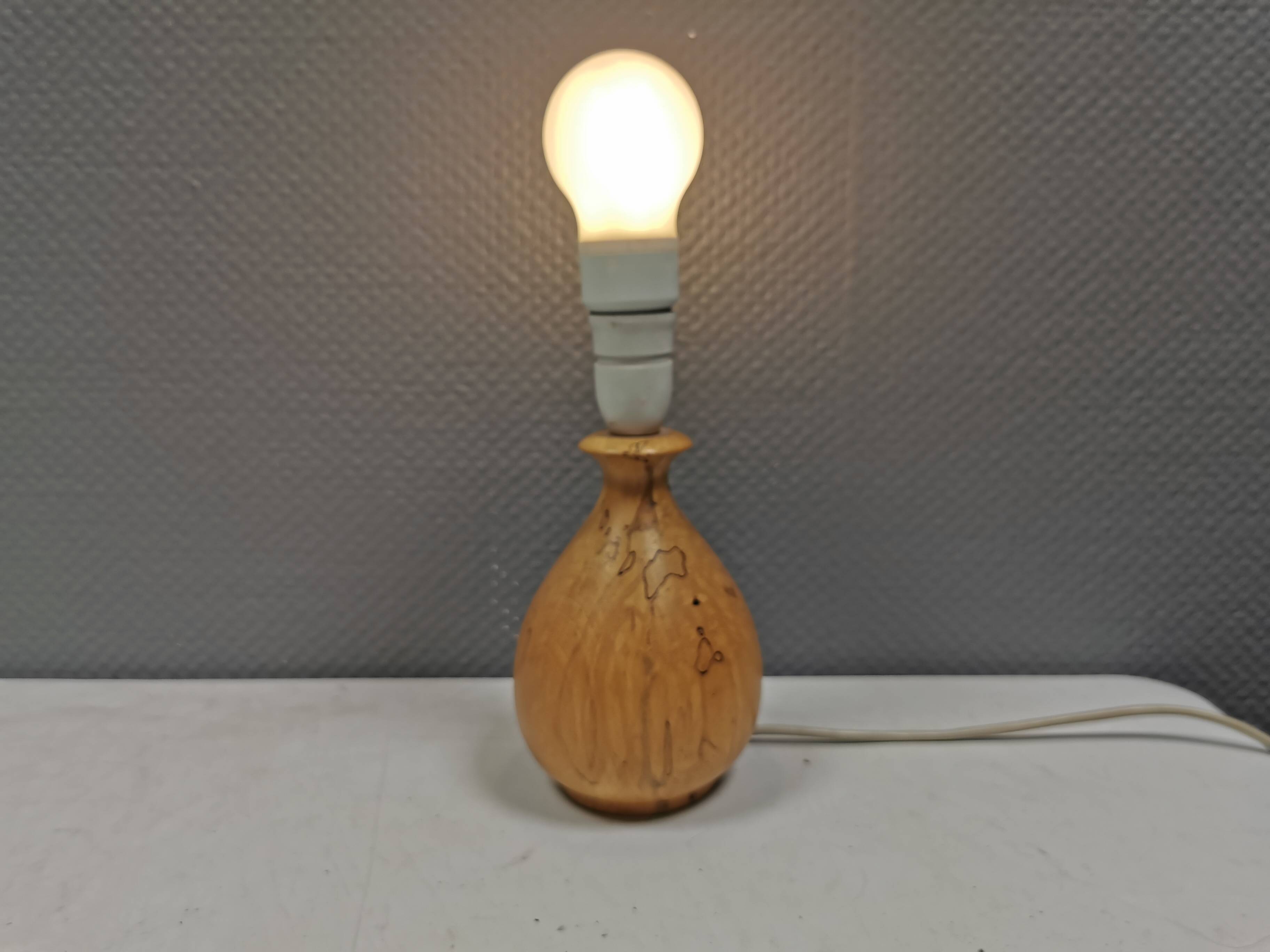 Danish lamp turned in pine wood with the most beautiful markings