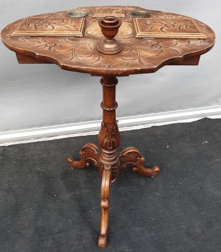 Magical work table for inspired artist