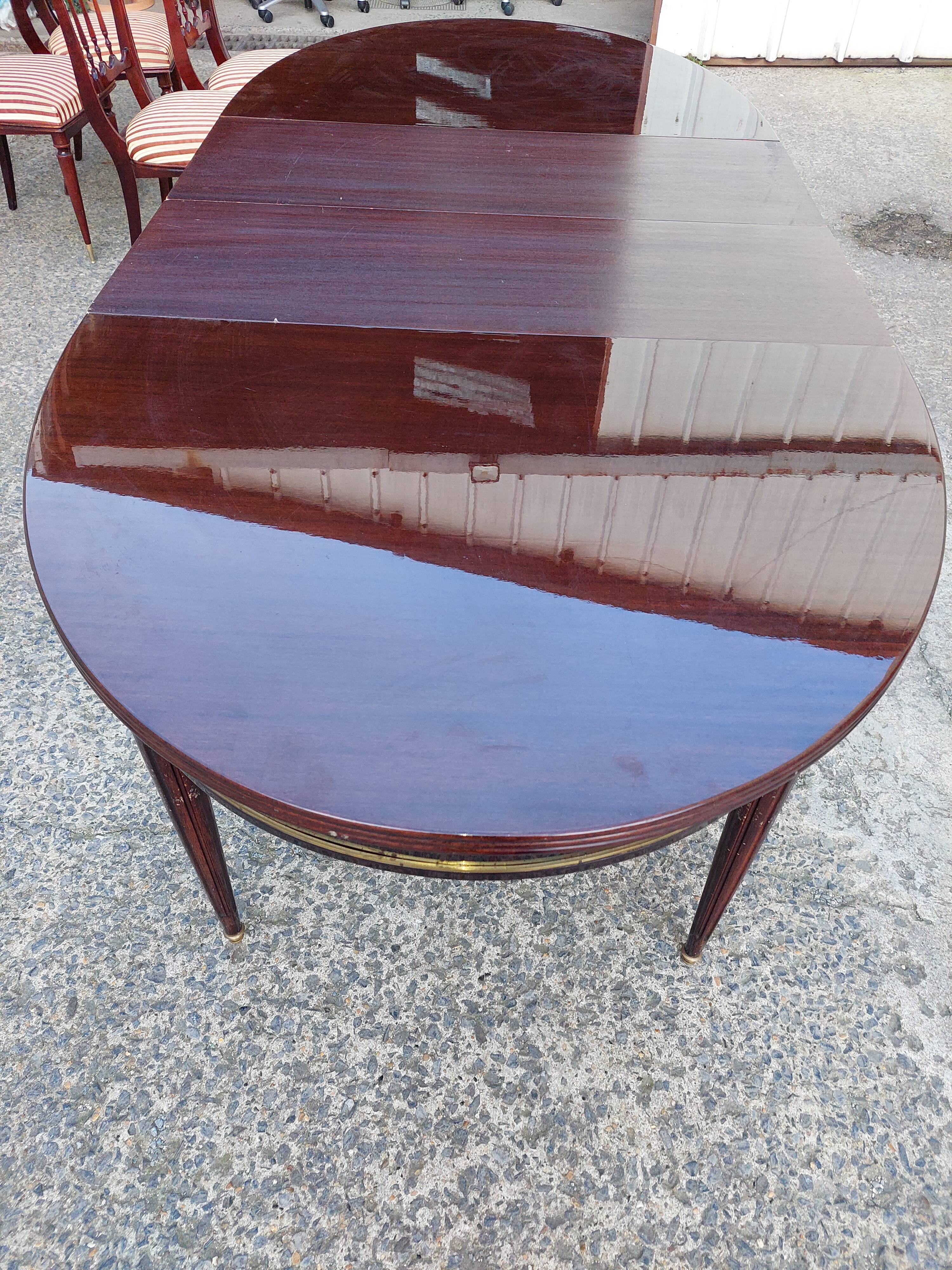 Lot oval table and 6 vintage chairs used