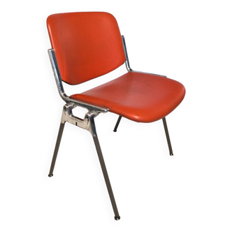 Orange DSC106 chair by Giancarlo Piretti