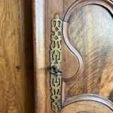 Castle wardrobe in solid walnut - Antique piece