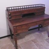 Old desk style Henri II with his gallery