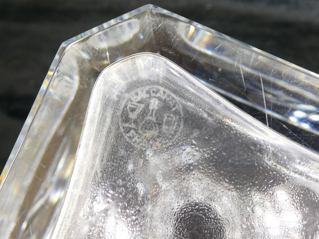 Carafe a whisky in crystal from Baccarat modele harcourt signed