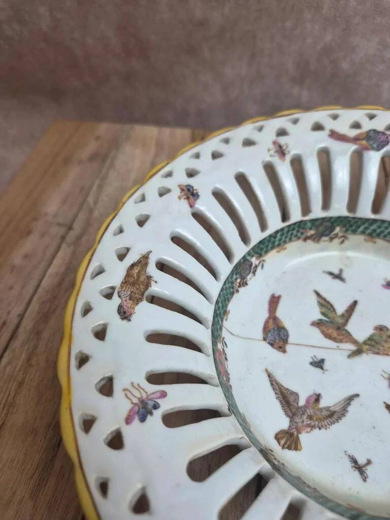 Openwork porcelain cup Fabienne Jouvin Paris – bird decoration