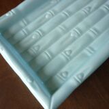 Blue bamboo imitation cake dish