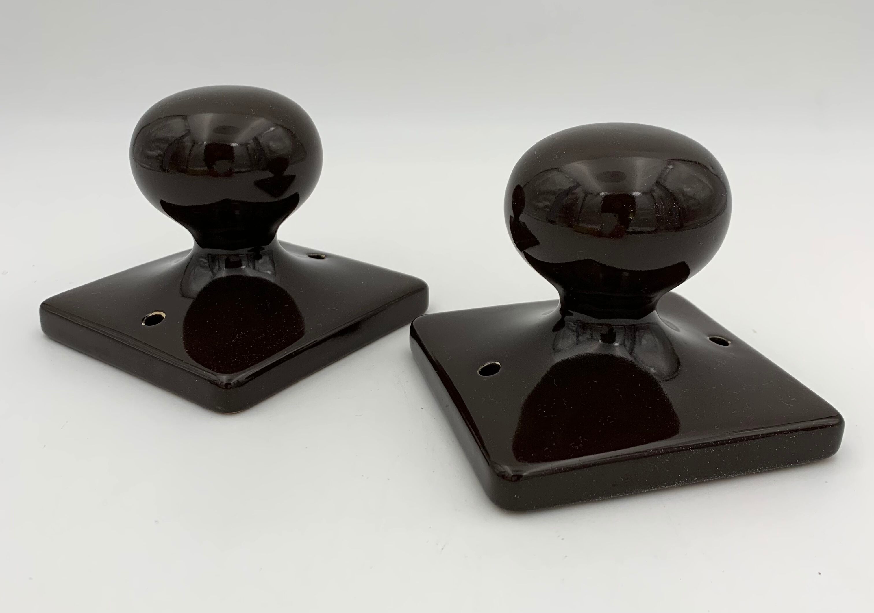 Vintage chestnut hooks porcelain Halga