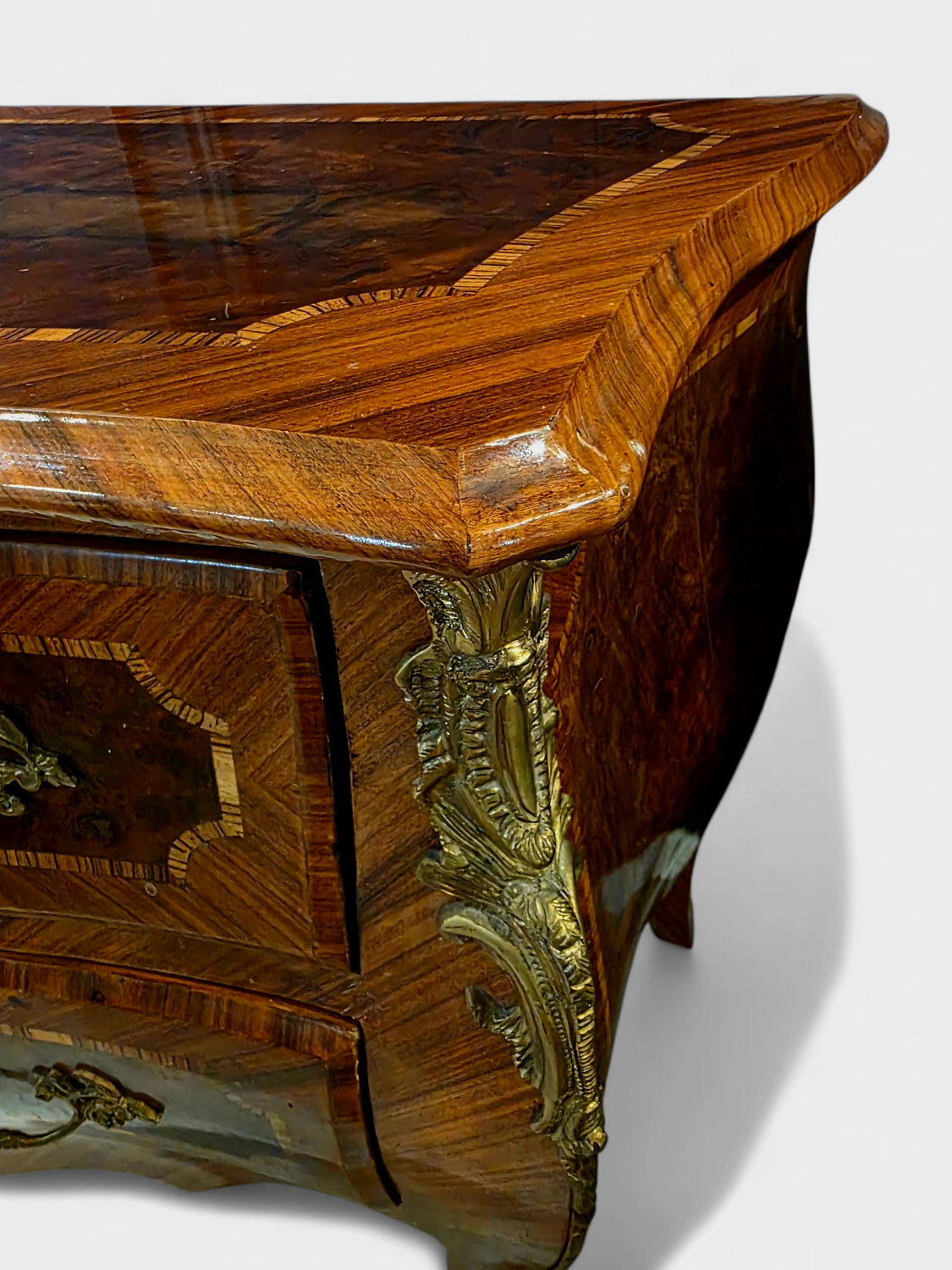 Louis XV style commode in marquetry and gilded bronze