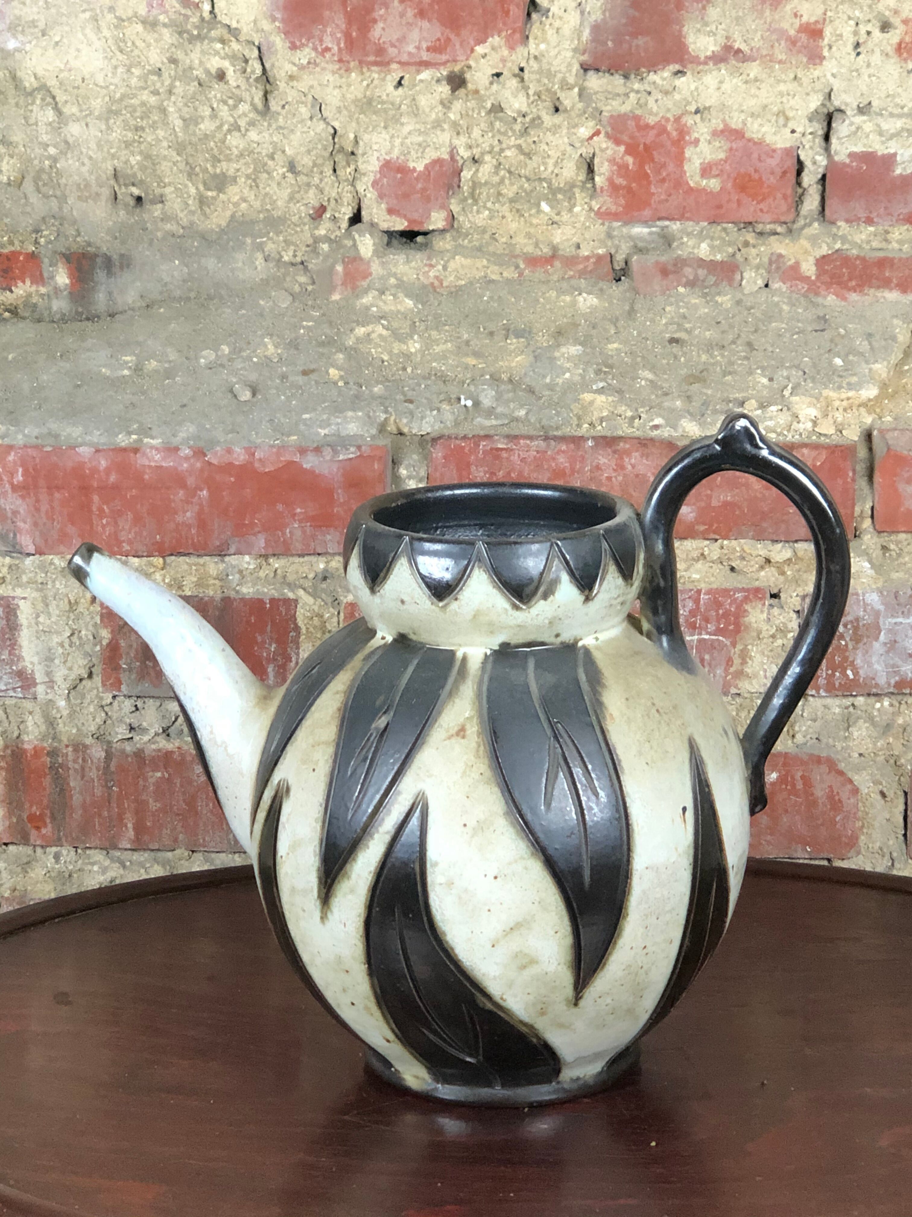 Cruche tourné main en grès "Losson" signée 1970