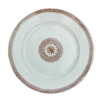 Iron earth dish