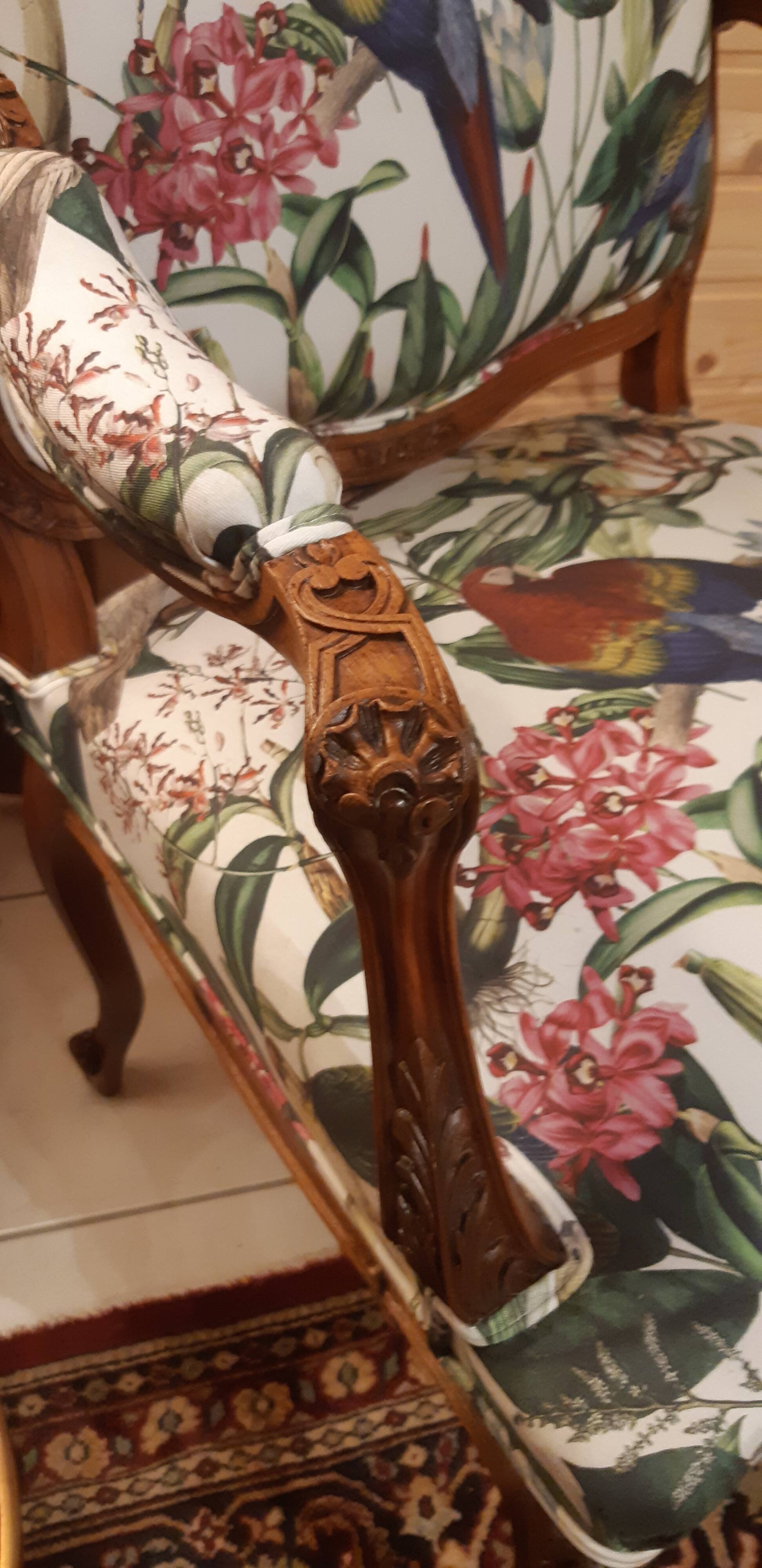 pair of Louis XV style armchairs à la reine