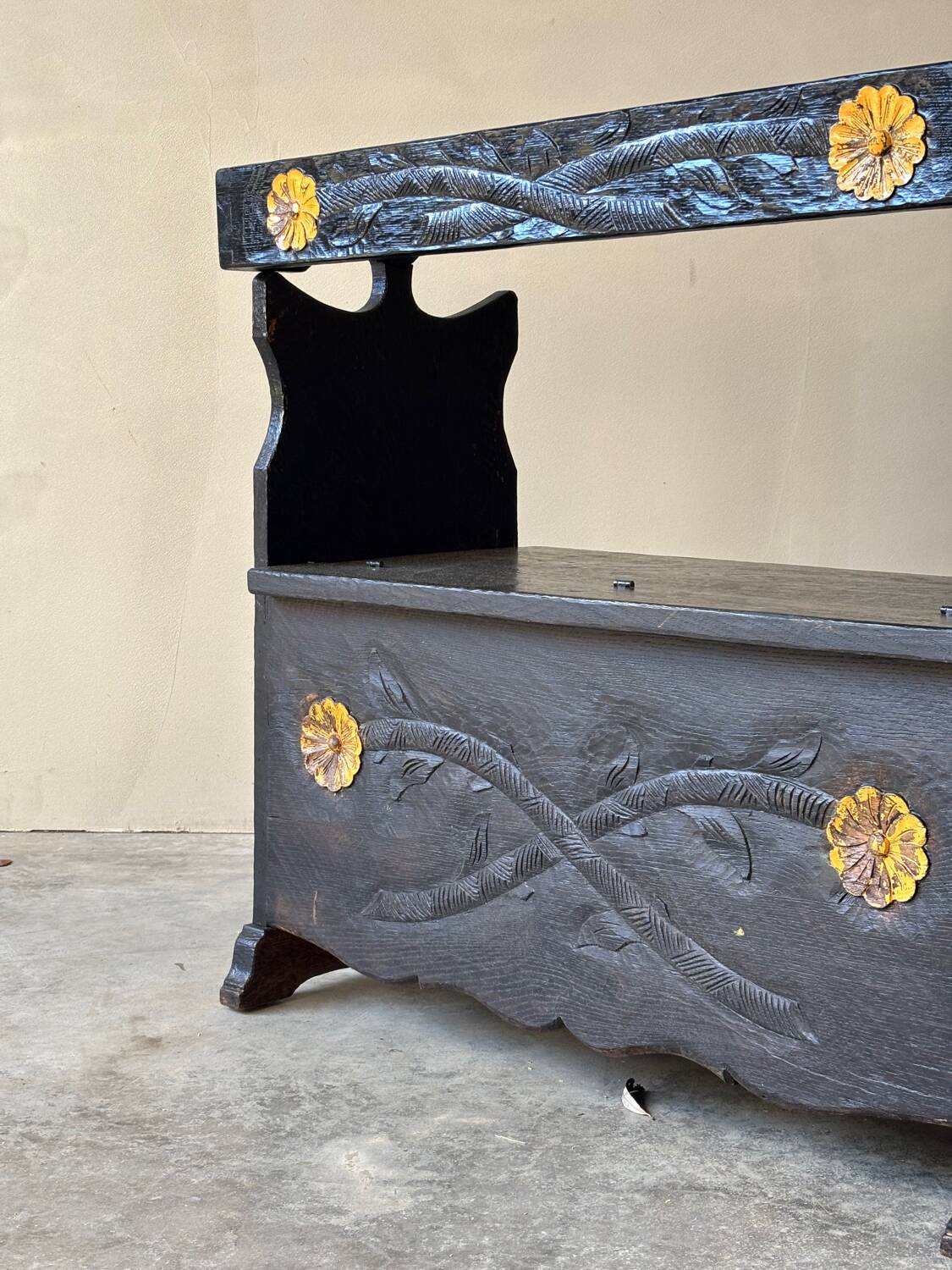 Vintage carved black storage bench – Folk art, early 20th century