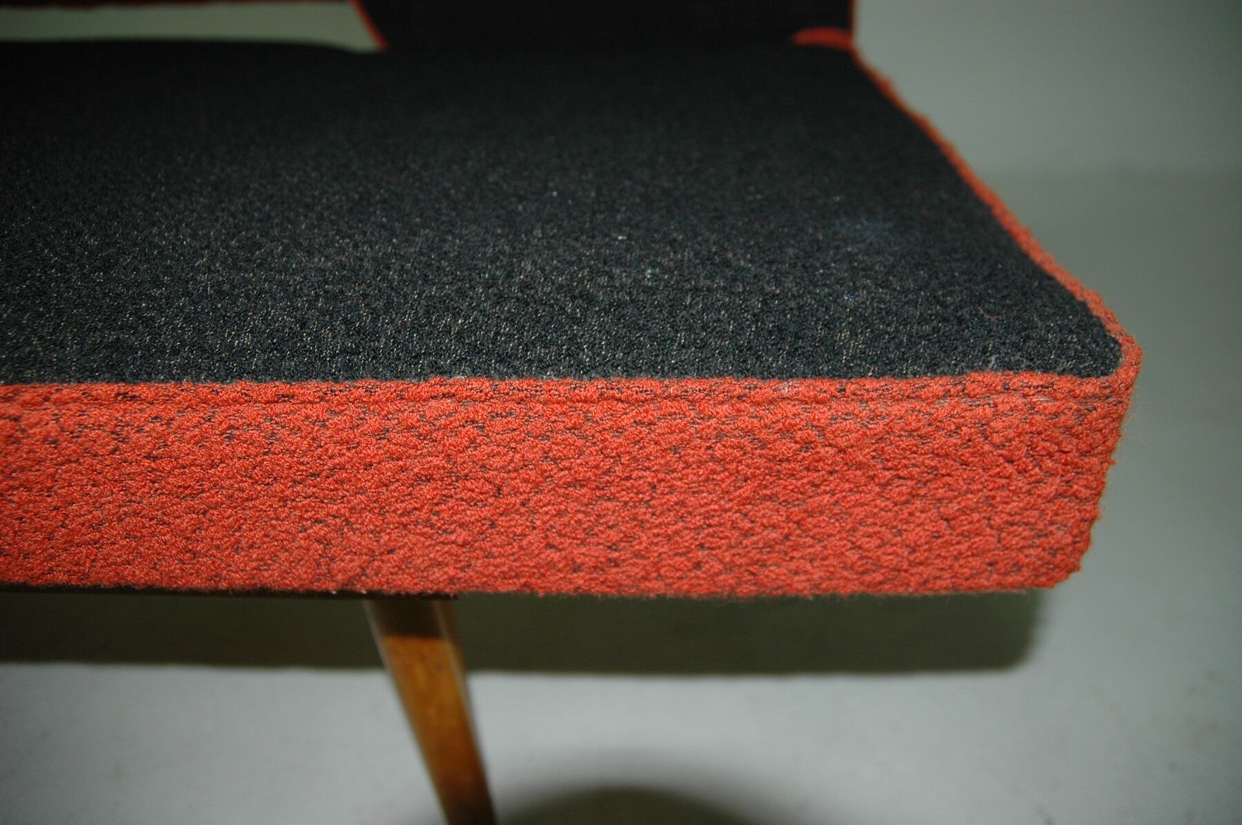 Sofa by Miroslav Navrátil, 1960s, Czechoslovakia