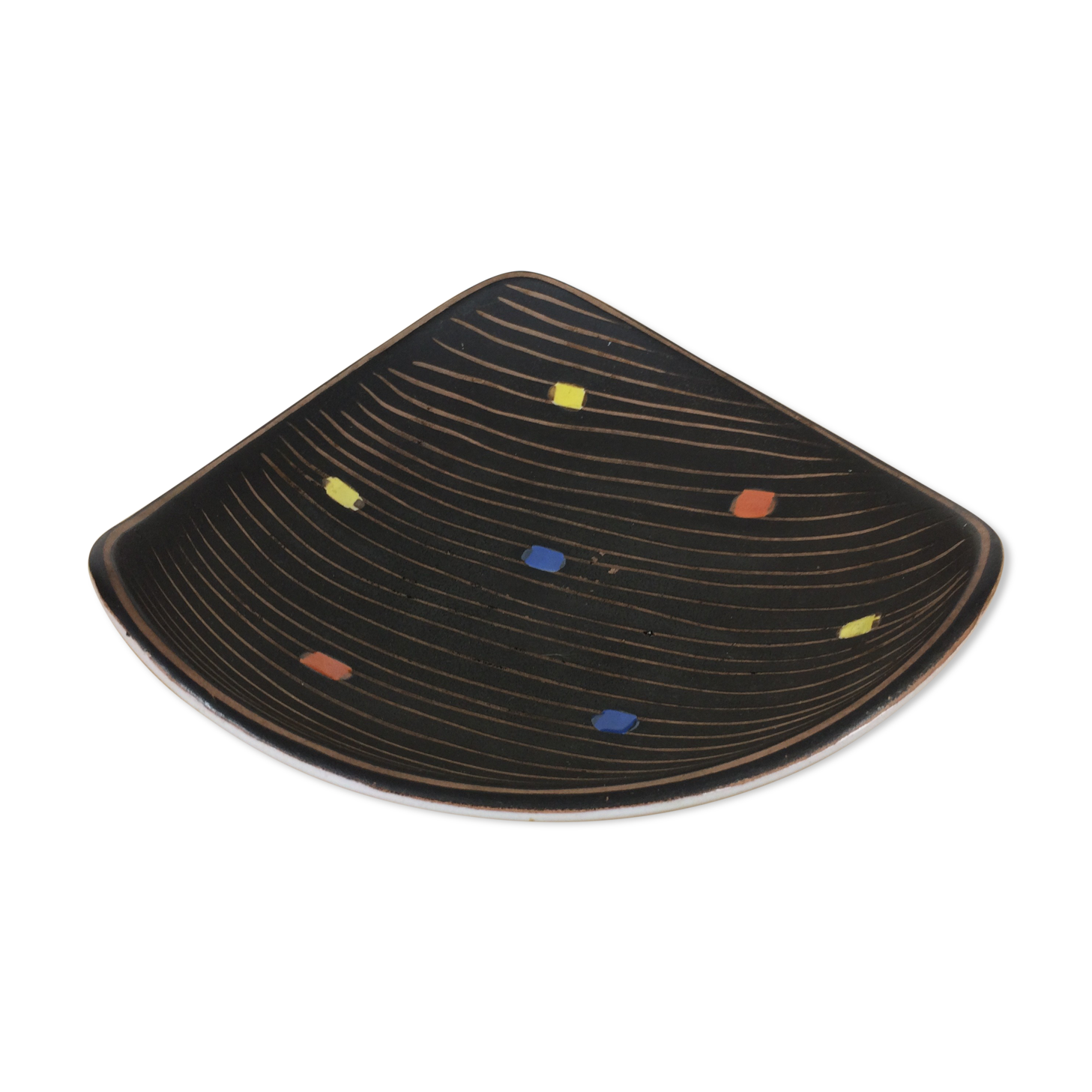 Empty cut trilobed ceramic pocket from the 50s