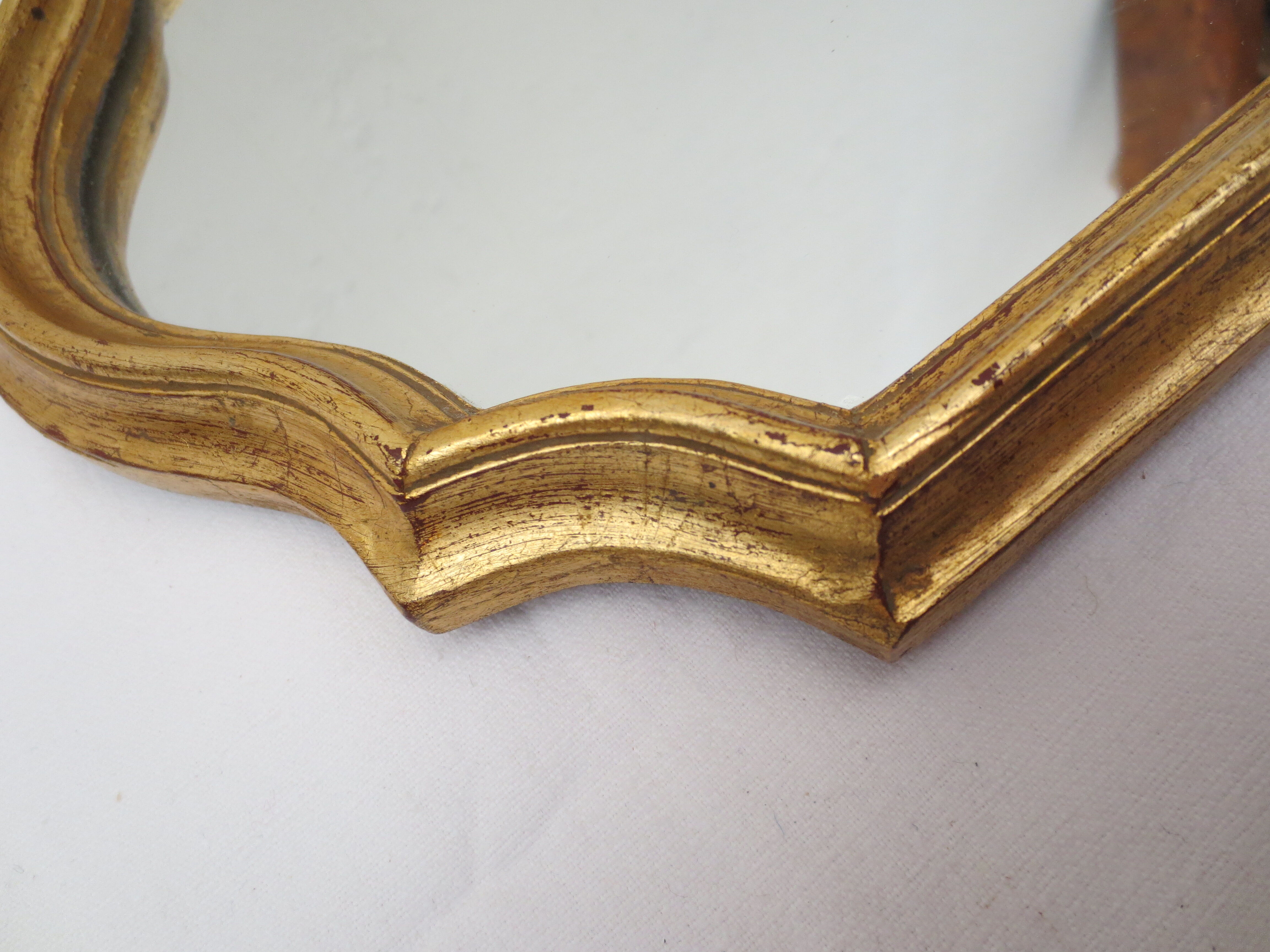 Ancien miroir de style  en bois tour doré, 41x27 cm