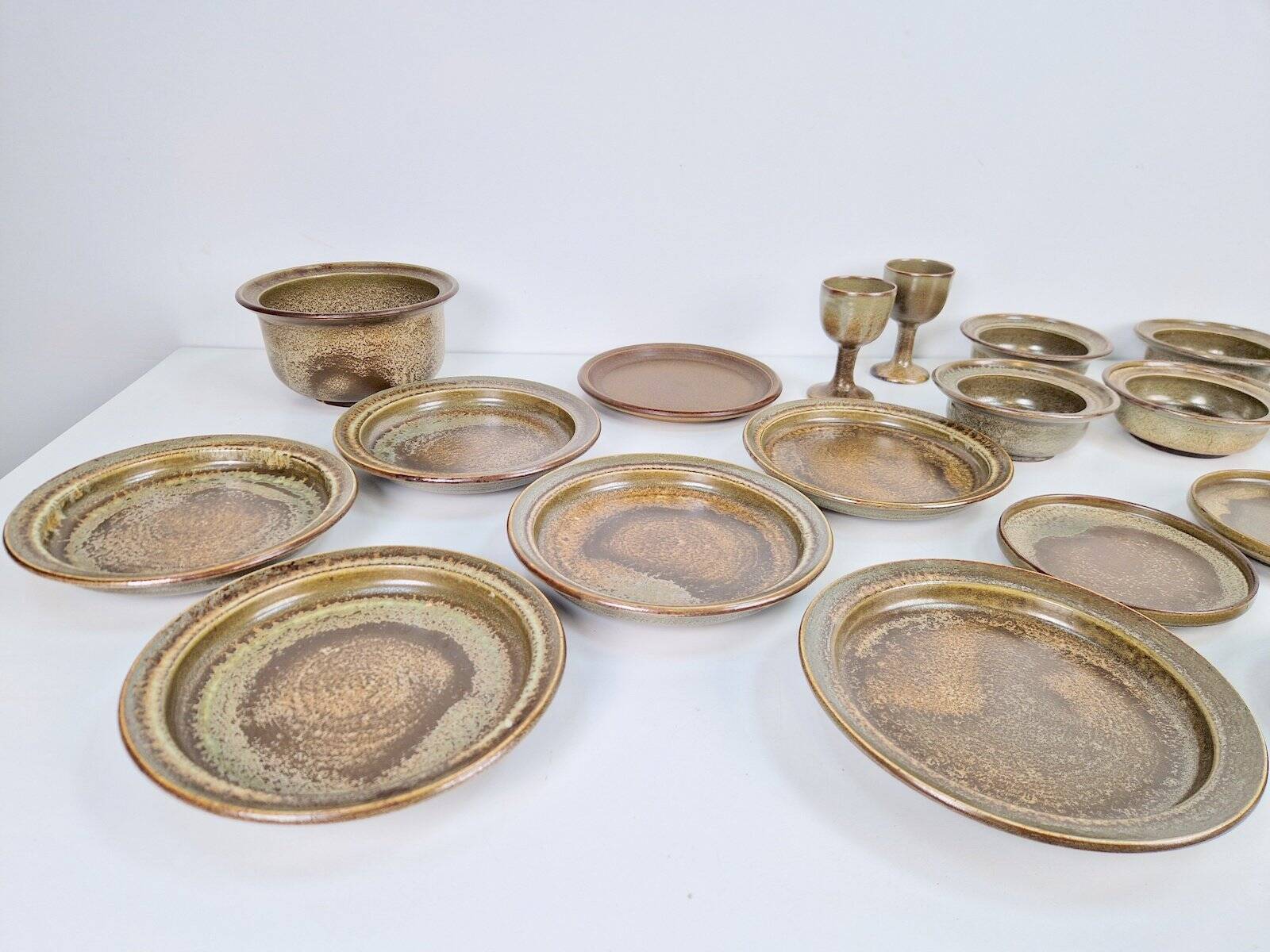 Vintage Arts and Craft Pottery Tableware Set by Gert De Rijk, 1976, Set of 22
