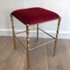 Chaise et tabouret Chiavari en laiton et velours. Vers 1940