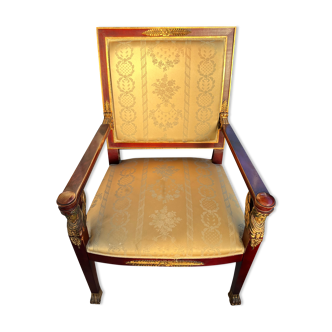 Fauteuil Empire tissu satine doré