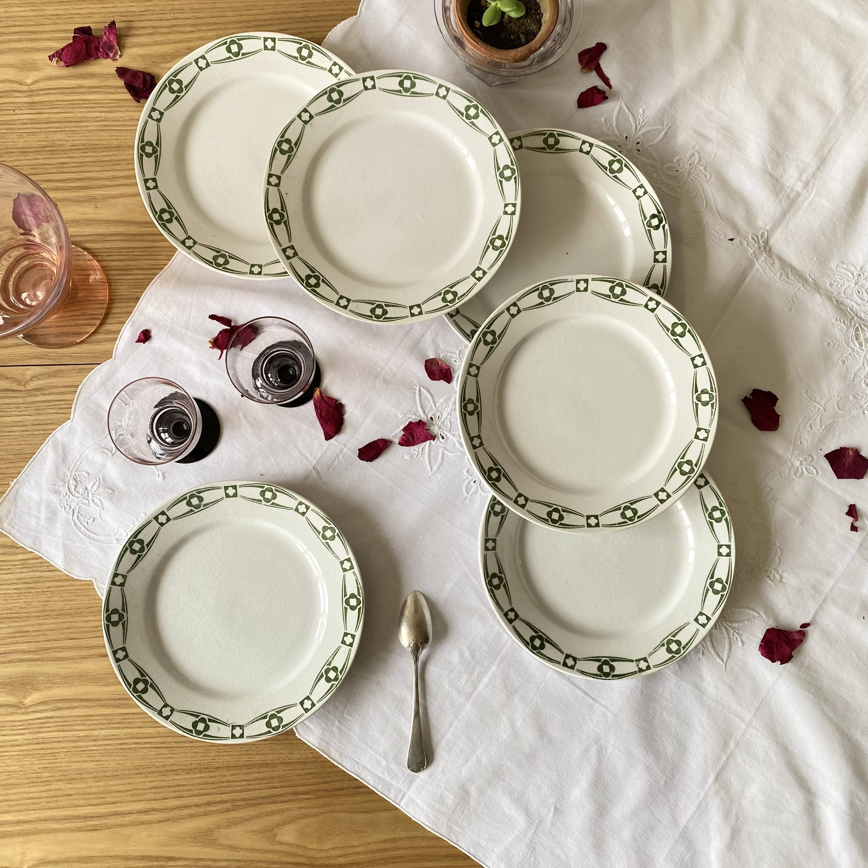 6 Creil and Montereau Labrador terracotta dessert plates, Annecy pattern