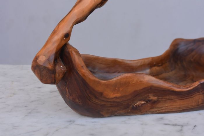 Fruit basket in olive tree sculpture Brutaliste