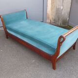 Empire daybed in mahogany gooseneck