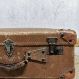 Vintage camel cardboard case