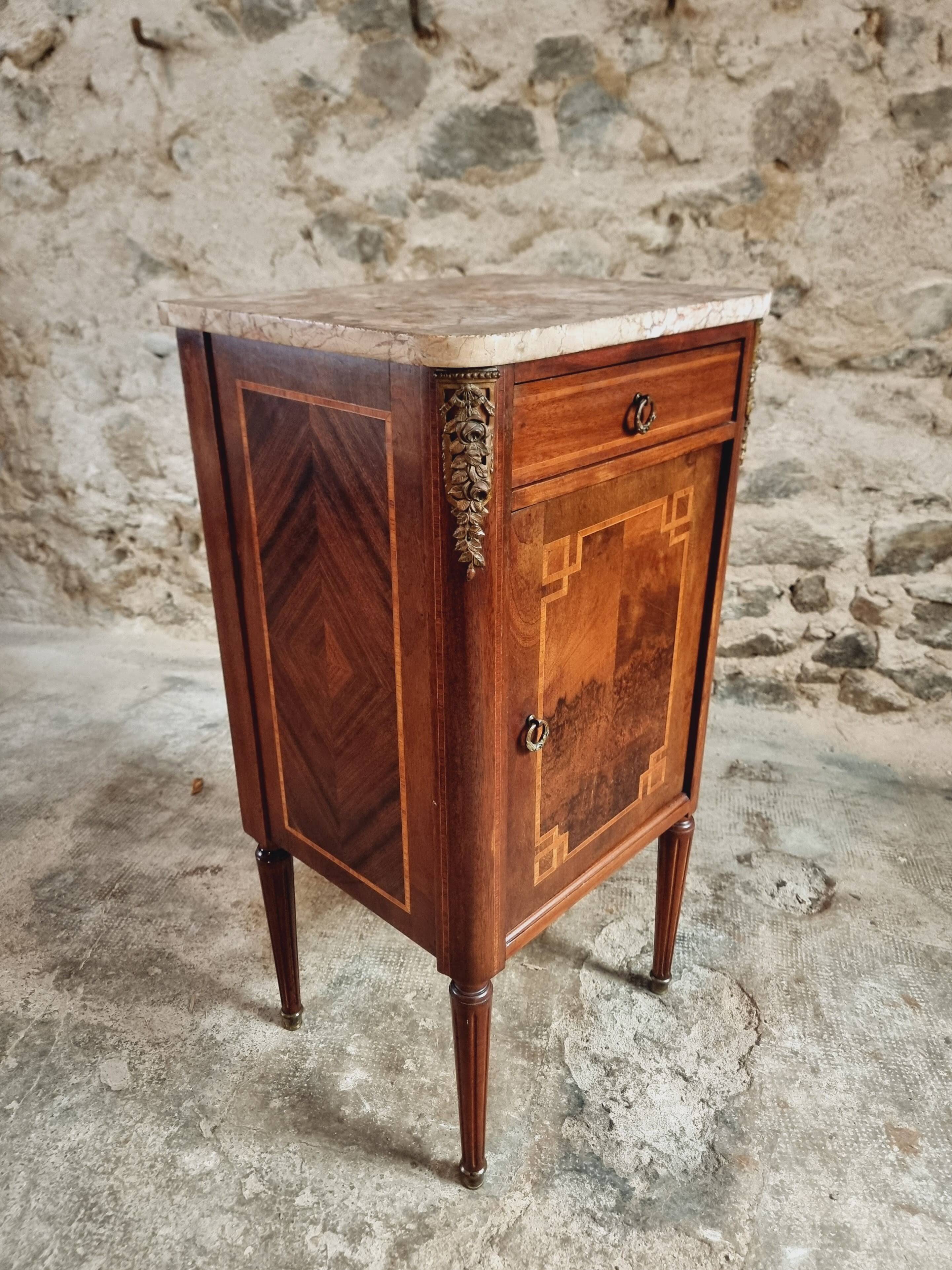 Petit meuble d'appoint de style Empire – Vers 1900