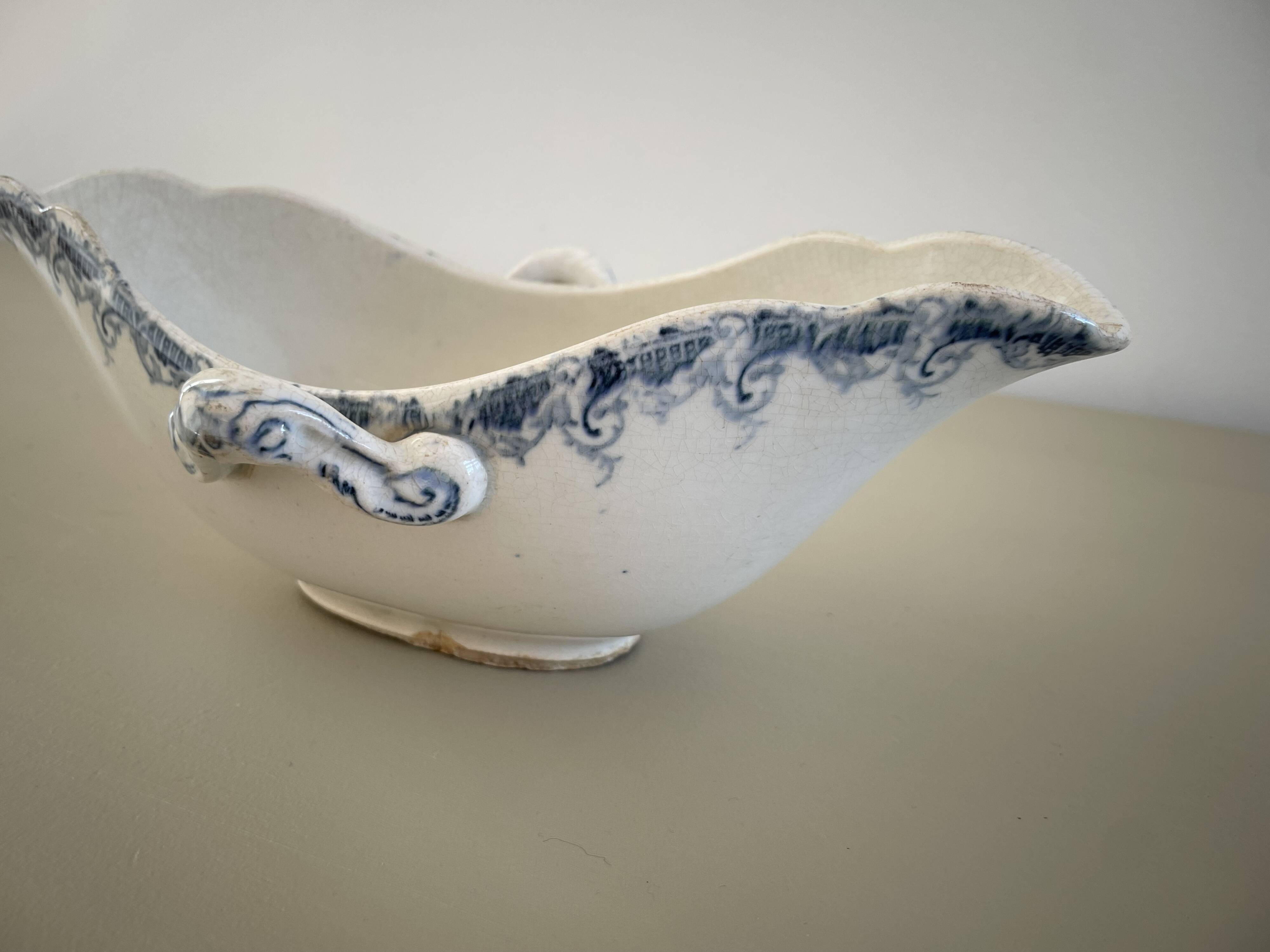 K&G Lunéville blue and white ironstone sauceboat