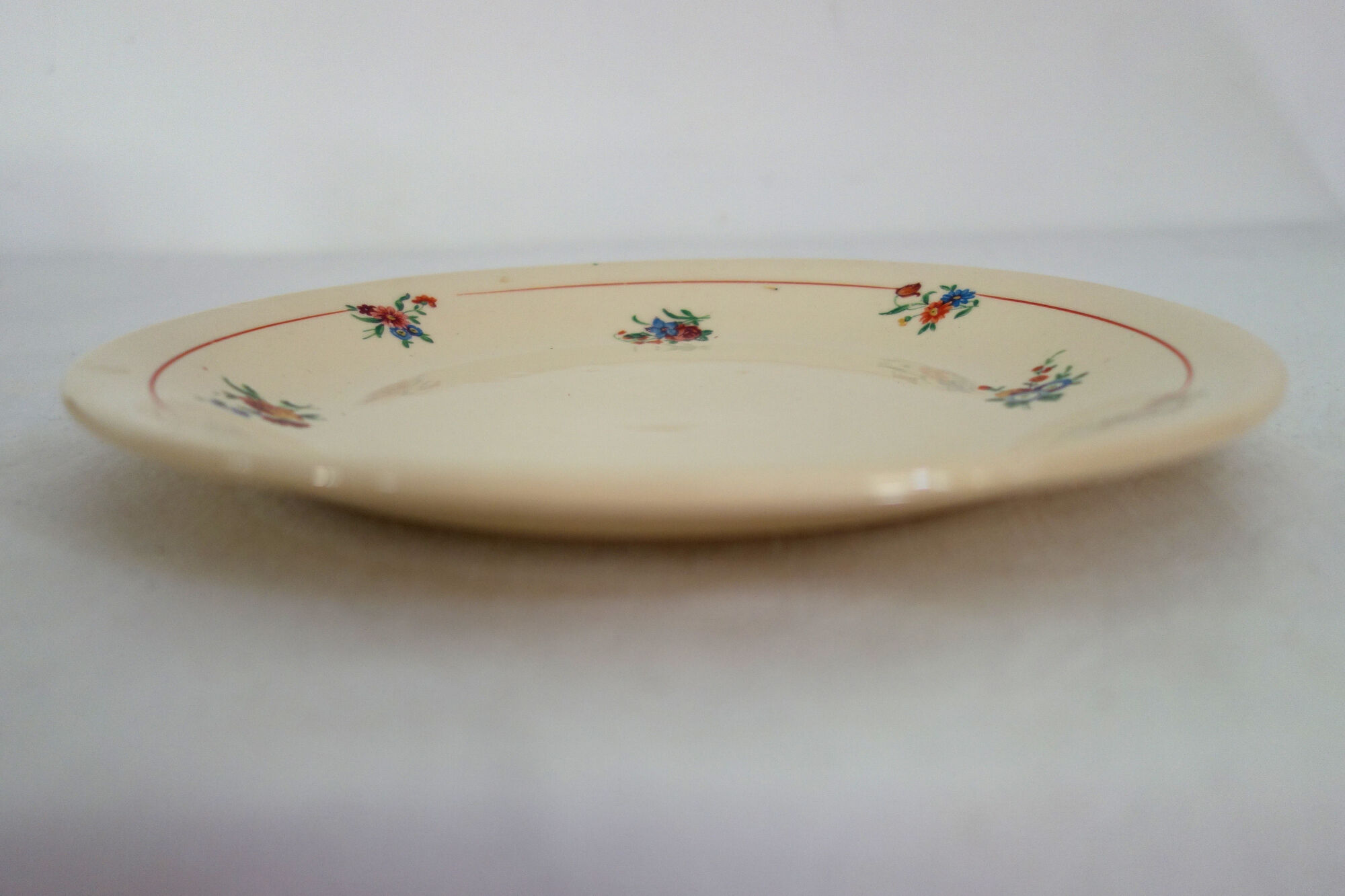 8 dessert plates with presentation dish, Béarn model, Orchies