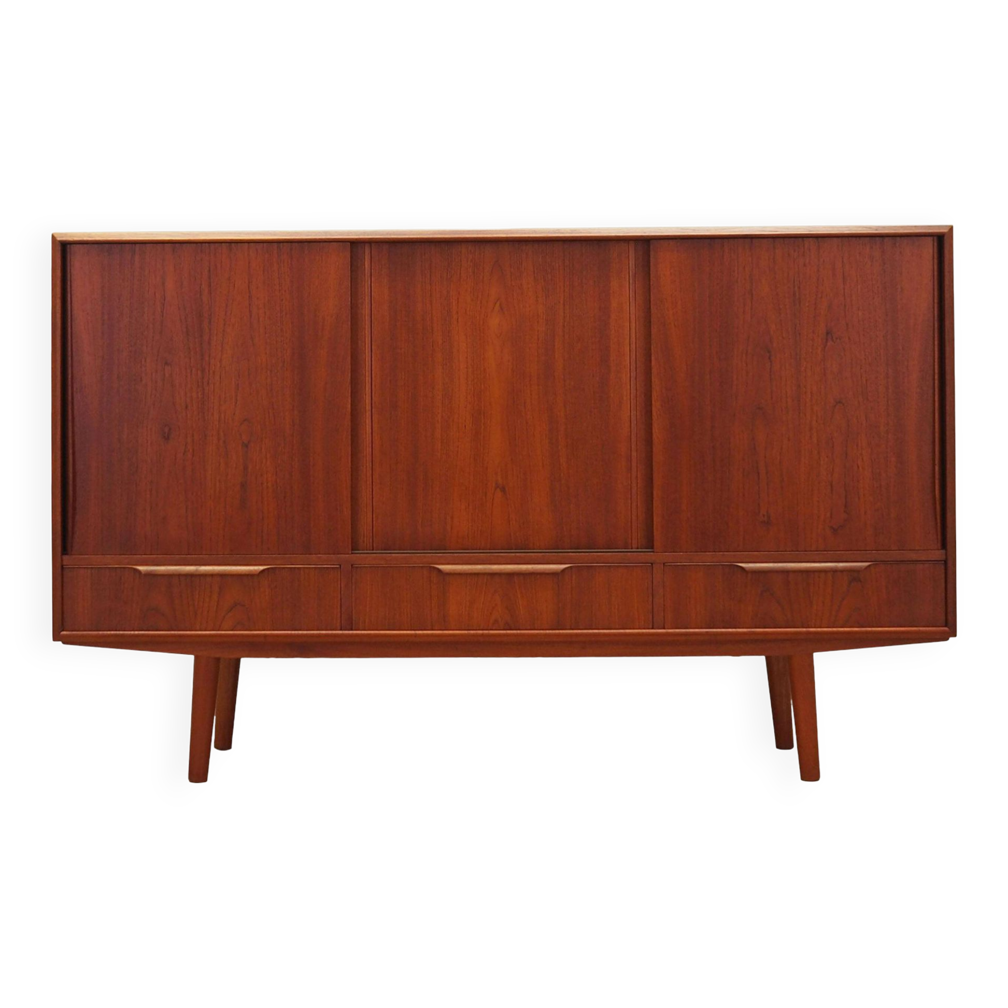 Buffet haut en teck, design danois, années 1970, production : Danemark