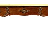 Bureau d'apparat de style Louis XV, dessus de cuir fauve XIXème siècle