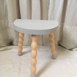 Tripod stool for kids